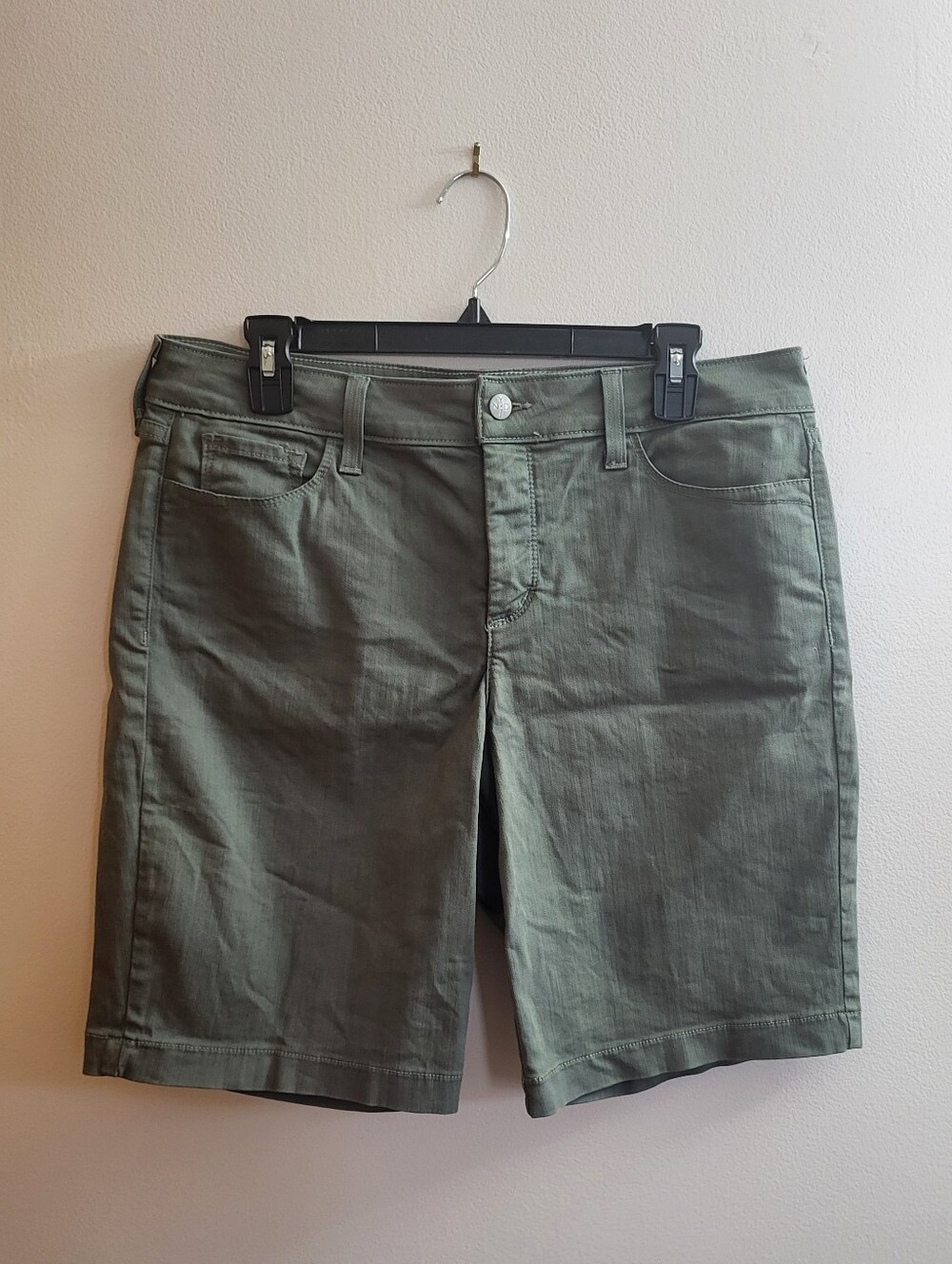 NYDJ Helen Stretch Denim Bermuda Shorts Olive Green Size 12 Petite - Picture 3 of 8